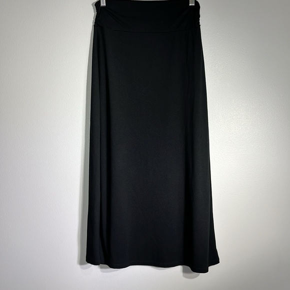 Faded Glory Black Maxi Skirt A-line Size 4-6 Small - Picture 2 of 6